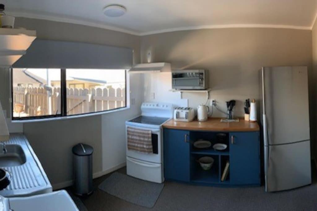 Quiet & Close To Town Taupo Exterior foto